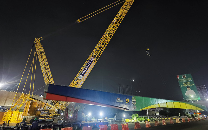 SANY crawler crane plays key role in Indonesia’s Becakayu toll road project